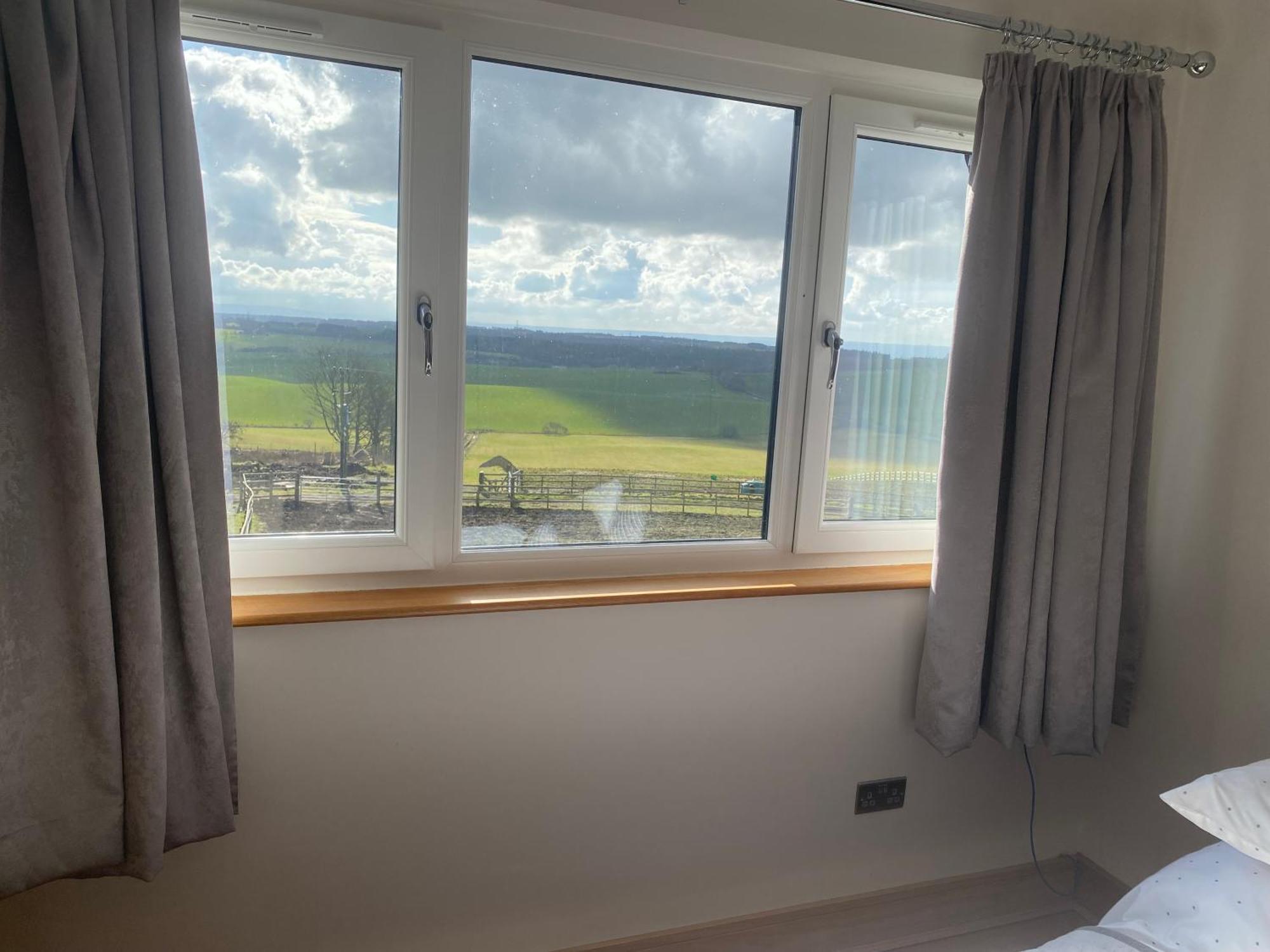فيلا The Annex At Meeks Park Immaculate 2 Bed ألوا المظهر الخارجي الصورة